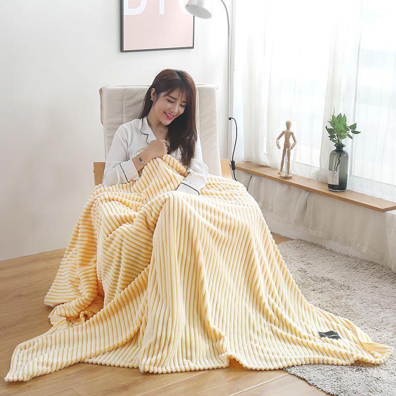 Cozy Plush Bedding Blanket Yellow and White