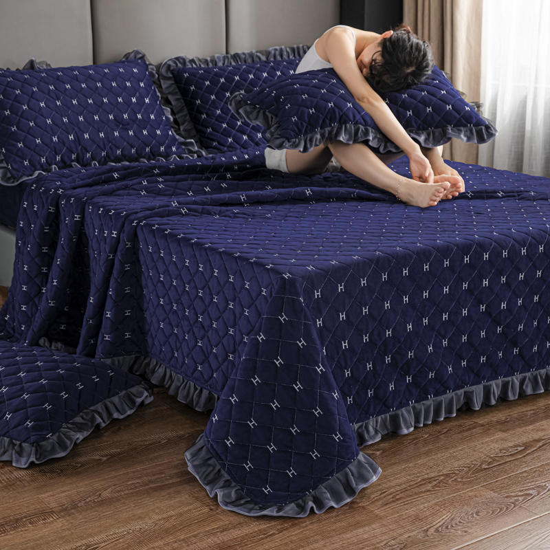Quilt Bedding Set Bedspread Hot Sale