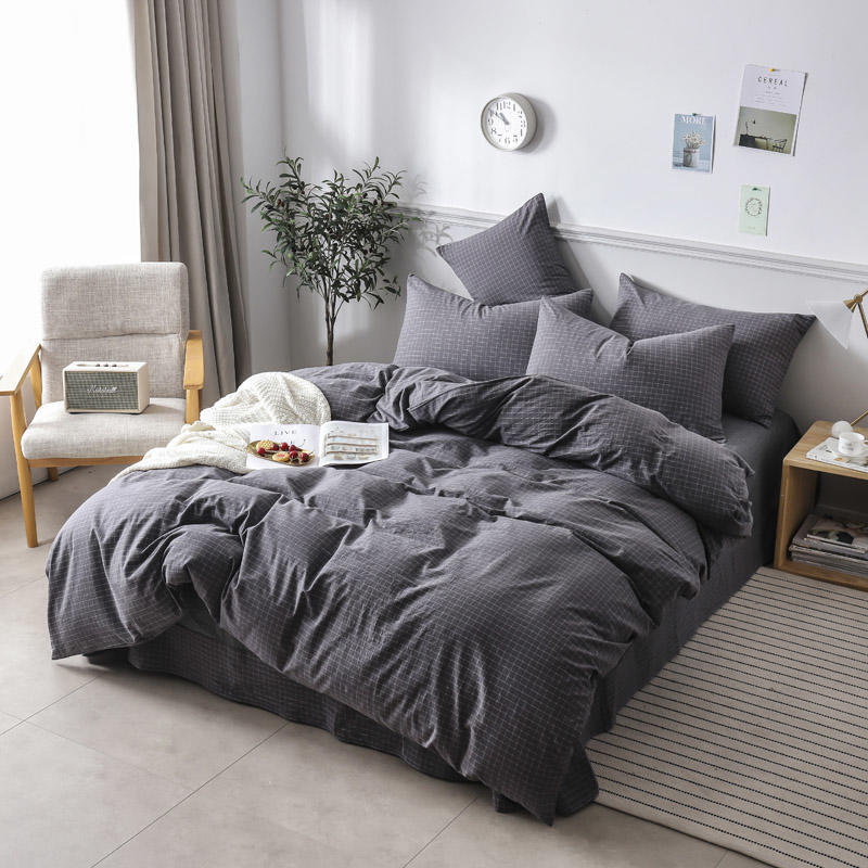 Smooth Bedding Set Modern Style