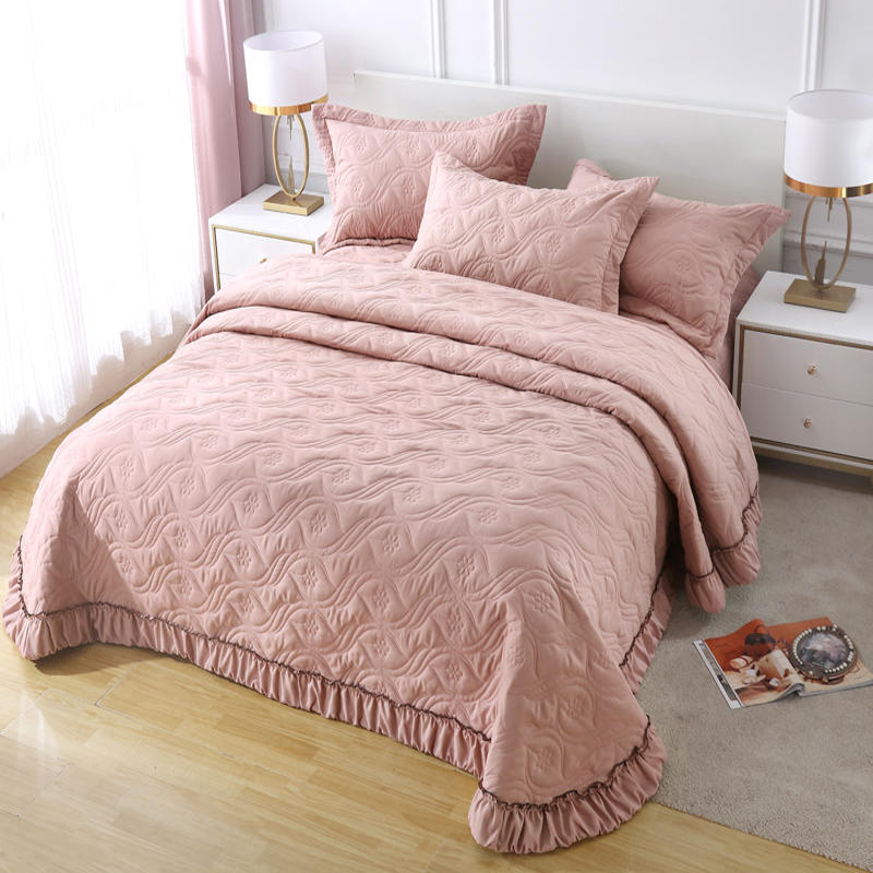 Luxurious Bedspread Queen Size