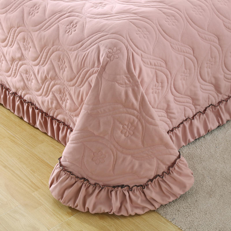 New Product Bedspread Luxurious