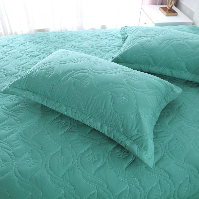Quality Bedspread Over Size
