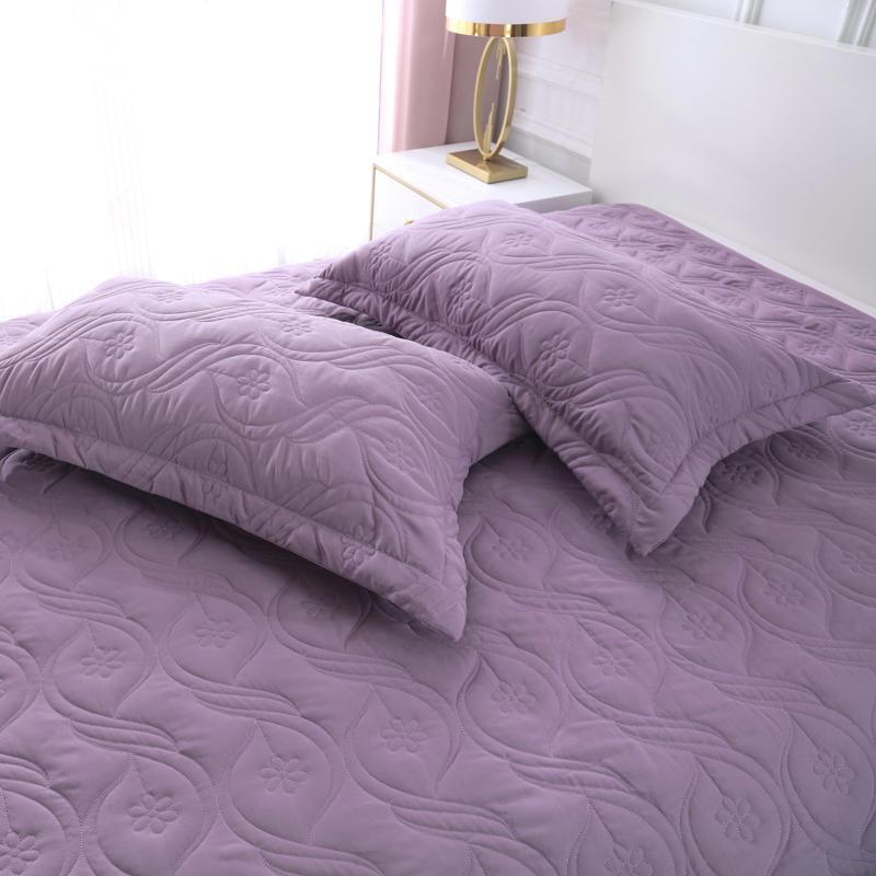 Luxurious Bedspread King Bed