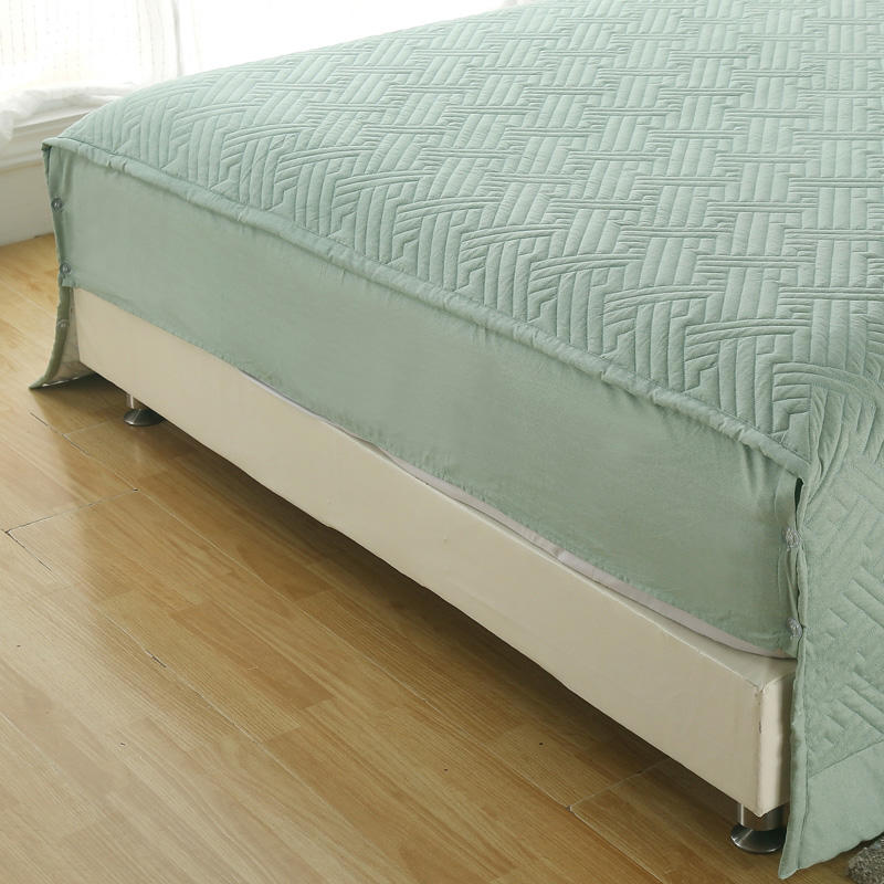 Single Bed Light green Bedspread