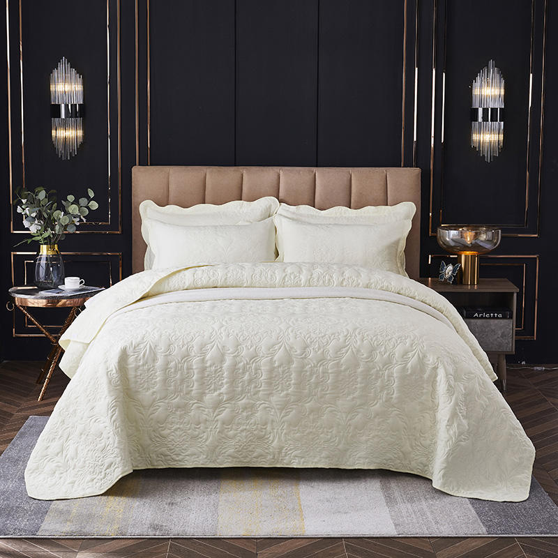 King Bed Luxurious Bedspread
