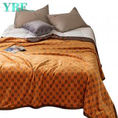 Lujosa manta de poliéster fácil de transportar