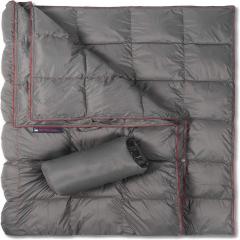 Manta impermeable con triple cierre a presión