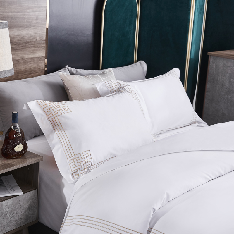 ¿Por qué la mayoría de la ropa de cama del hotel es blanca?