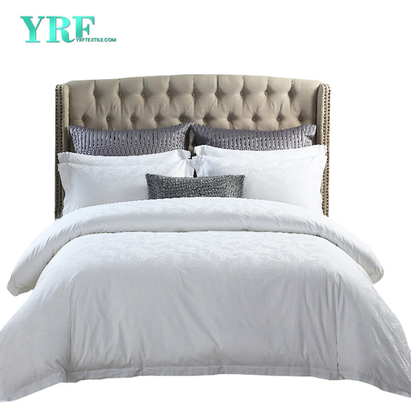 ¿Cómo lavar sábanas con manchas de sangre durante mucho tiempo?